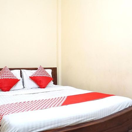 Oyo Flagship 1034 Pondok Mulia Guest House Syariah Balikpapan  Exterior photo